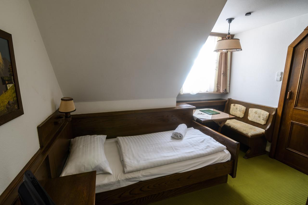 Hotel Gasthof Zum Jaegerwirt Mariazell Pokoj fotografie